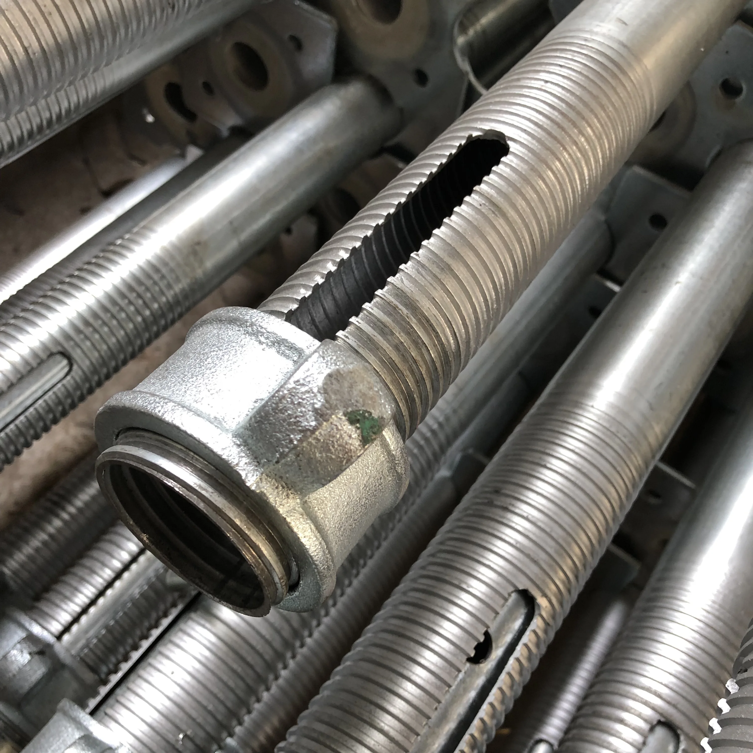 Tianjin Steel Factory 48/60 40/48 48/56 Painted Hot DIP Galvanized Electroplate Adjustable Scaffolding Steel Prop