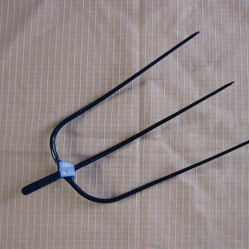 carbon steel garden fork hoes with wooden handle 3 prong