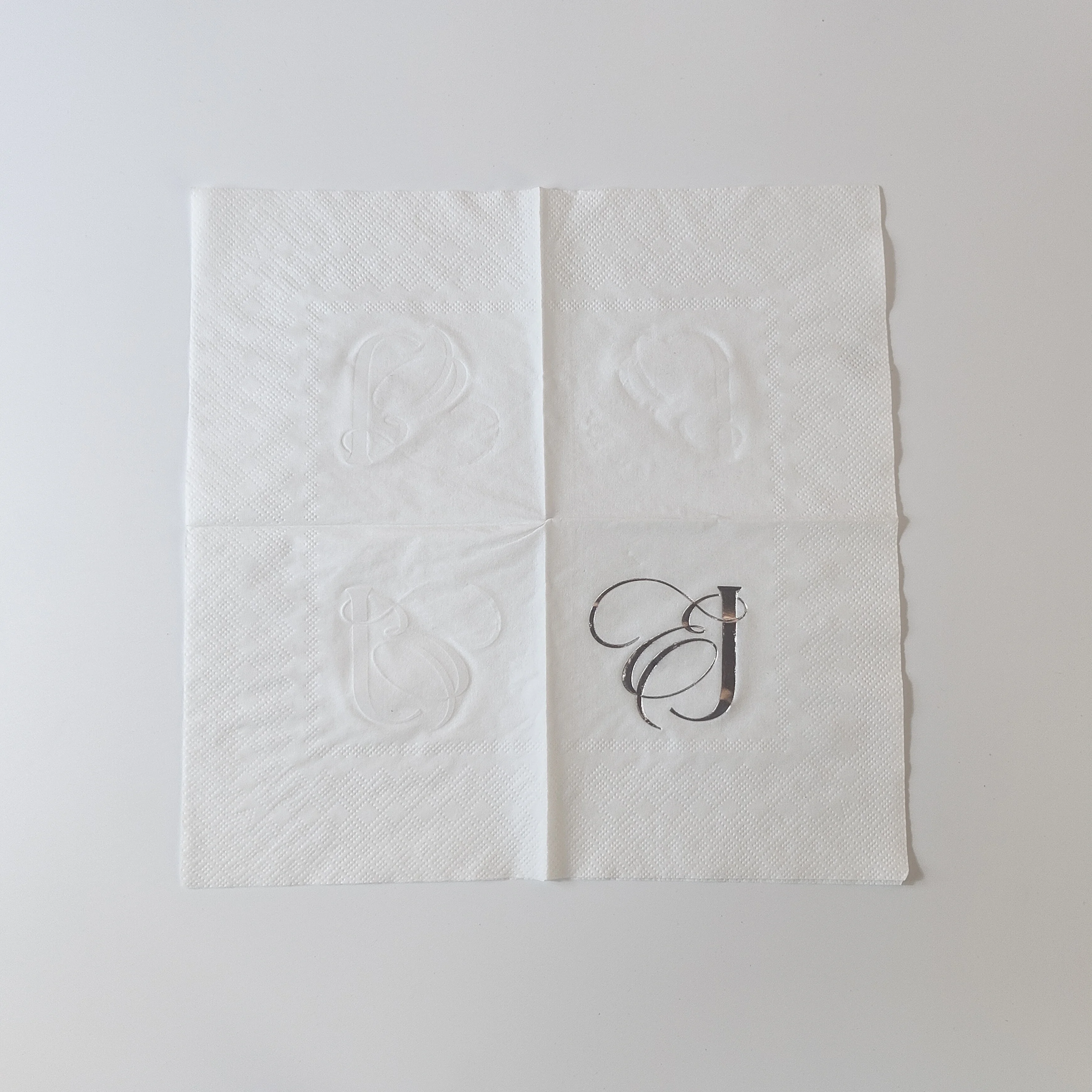Custom printed tissue paper Napkins Dinner Luncher Table Napkins with Hot stamping silver Logo