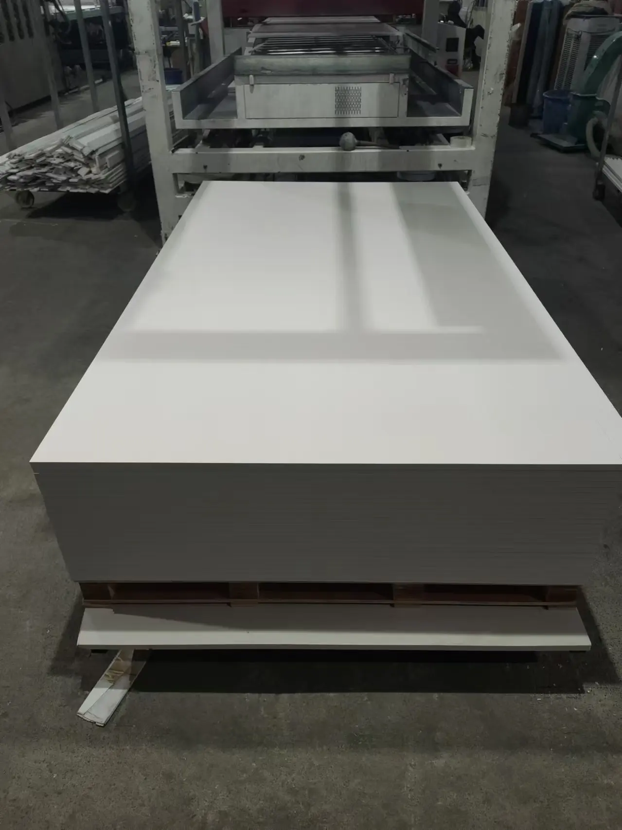 1220x2440mm white furniture 18mm 20mm pvc foam celuka sheet board for Kitchen Cabinet