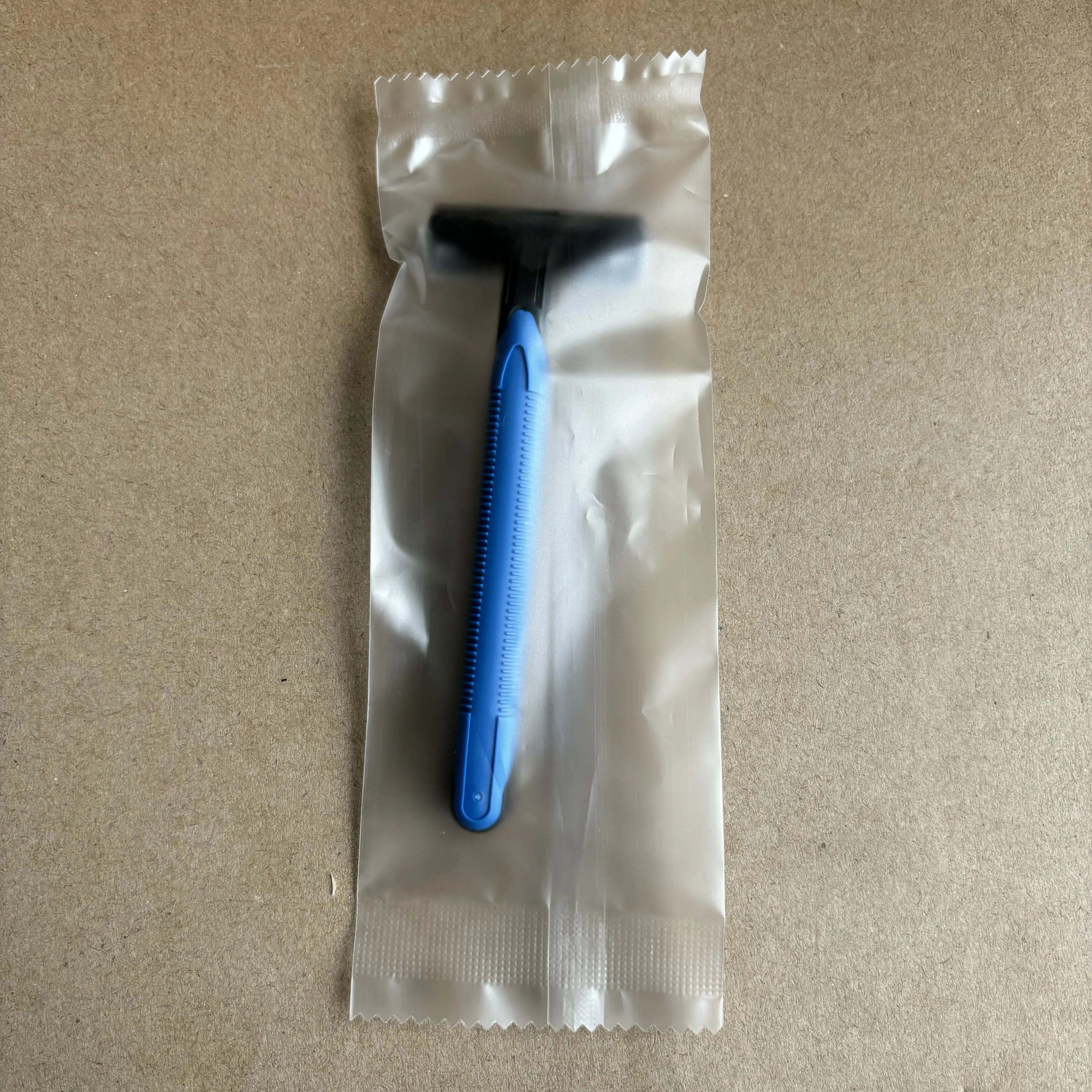 Online Sale of Cheap Disposable Plastic Razors Twin Blade Twin Razer Individually Wrapped Opp Bags Face Body Bikini Underarm Use