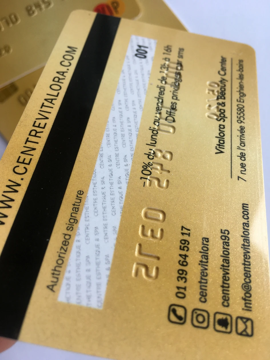 Custom credit card standard PVC Membership Name plastic business card with embossed number and signature panel