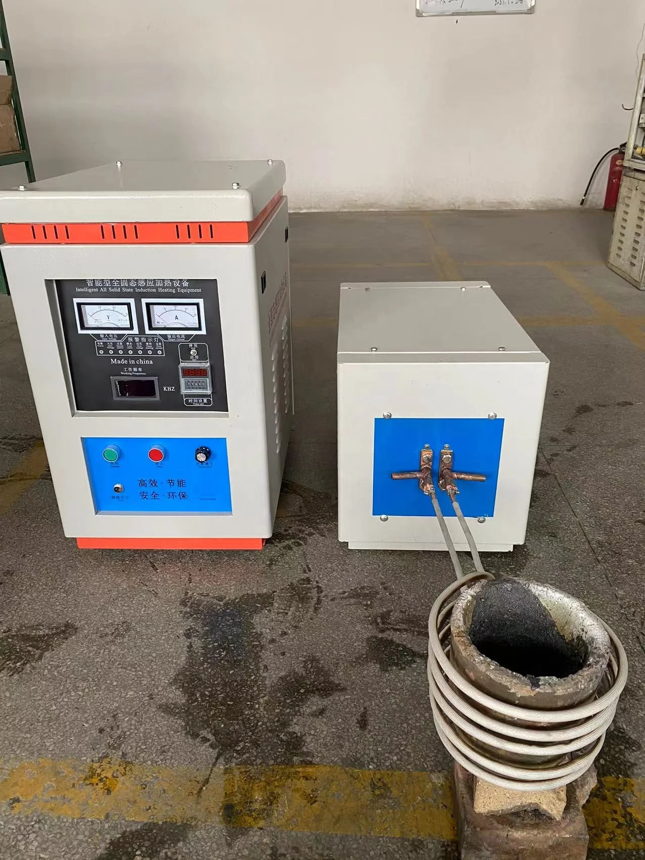 Small induction furnaces for the melting of gold silver copper and platinum metals
