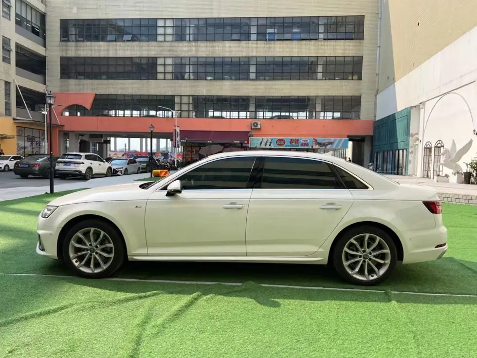 Wholesale 2020 audi A4L 2.0T taxi driving school online car-hailing for sale cheap used cars