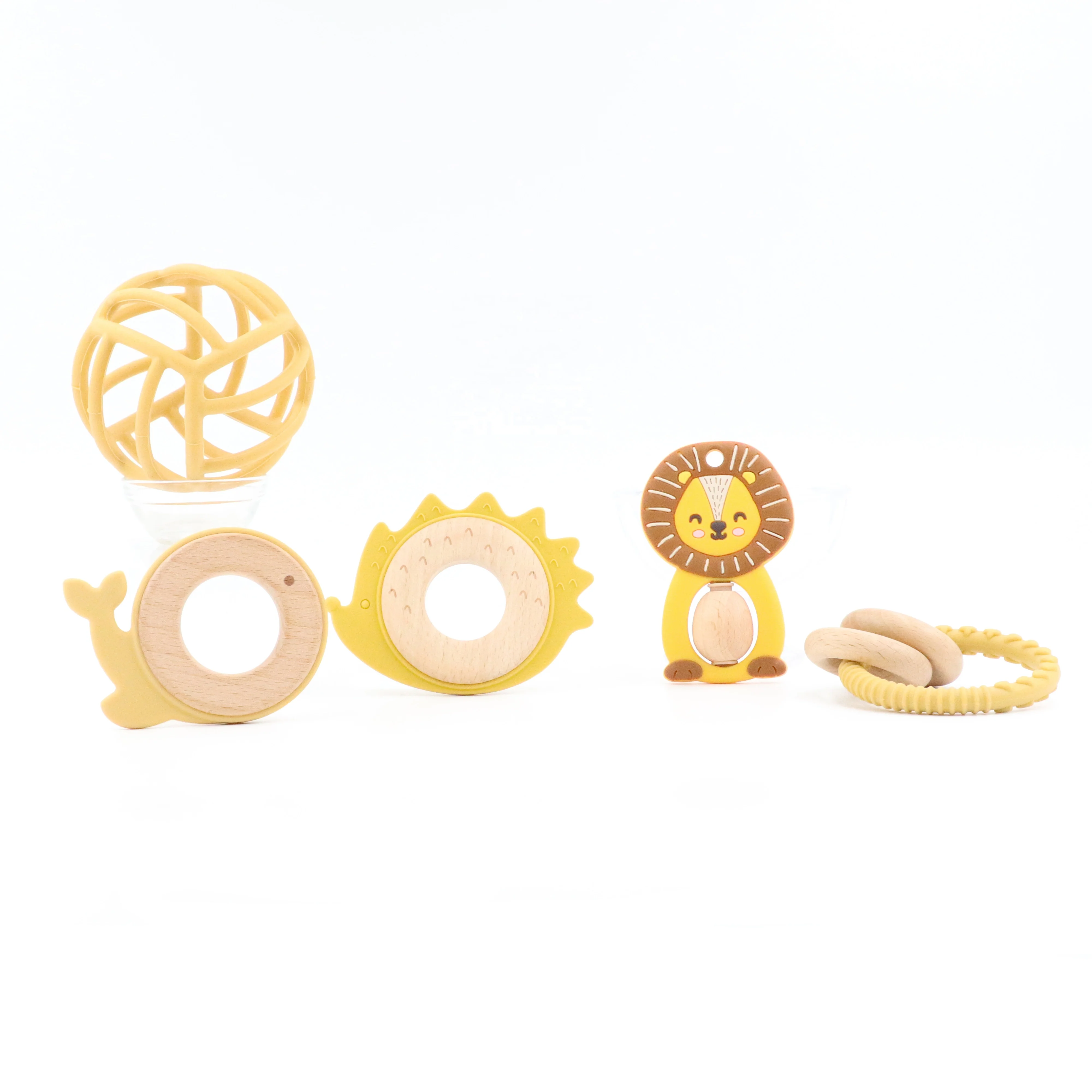 New Design Sensory Baby Teething Toys Crochet Rattle Soft Bpa Free Wood Baby Teether Ring Toy Gift Set