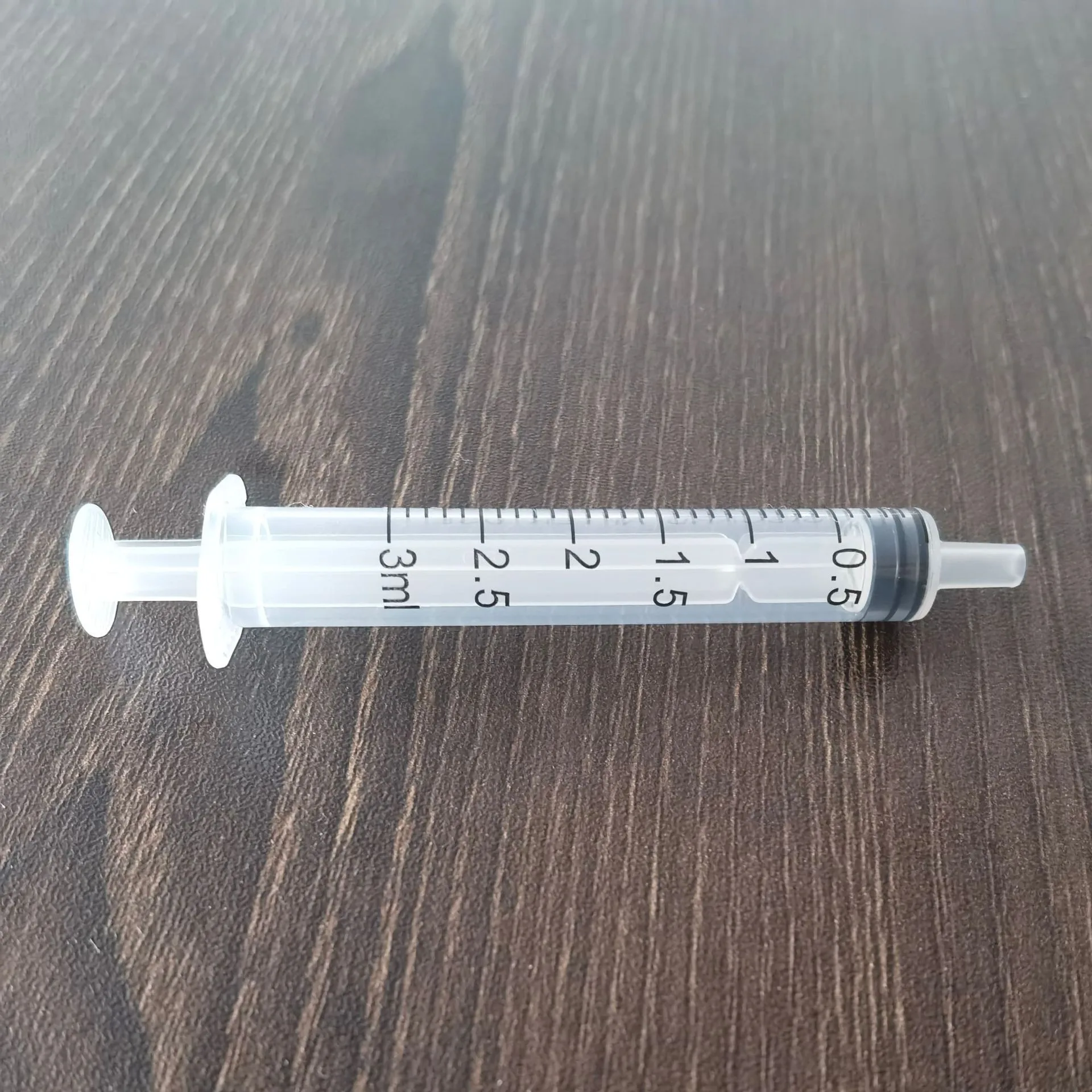 1/2/2.5/3/5ml plastic Disposable Plastic Syringe Needles Injection Syringe