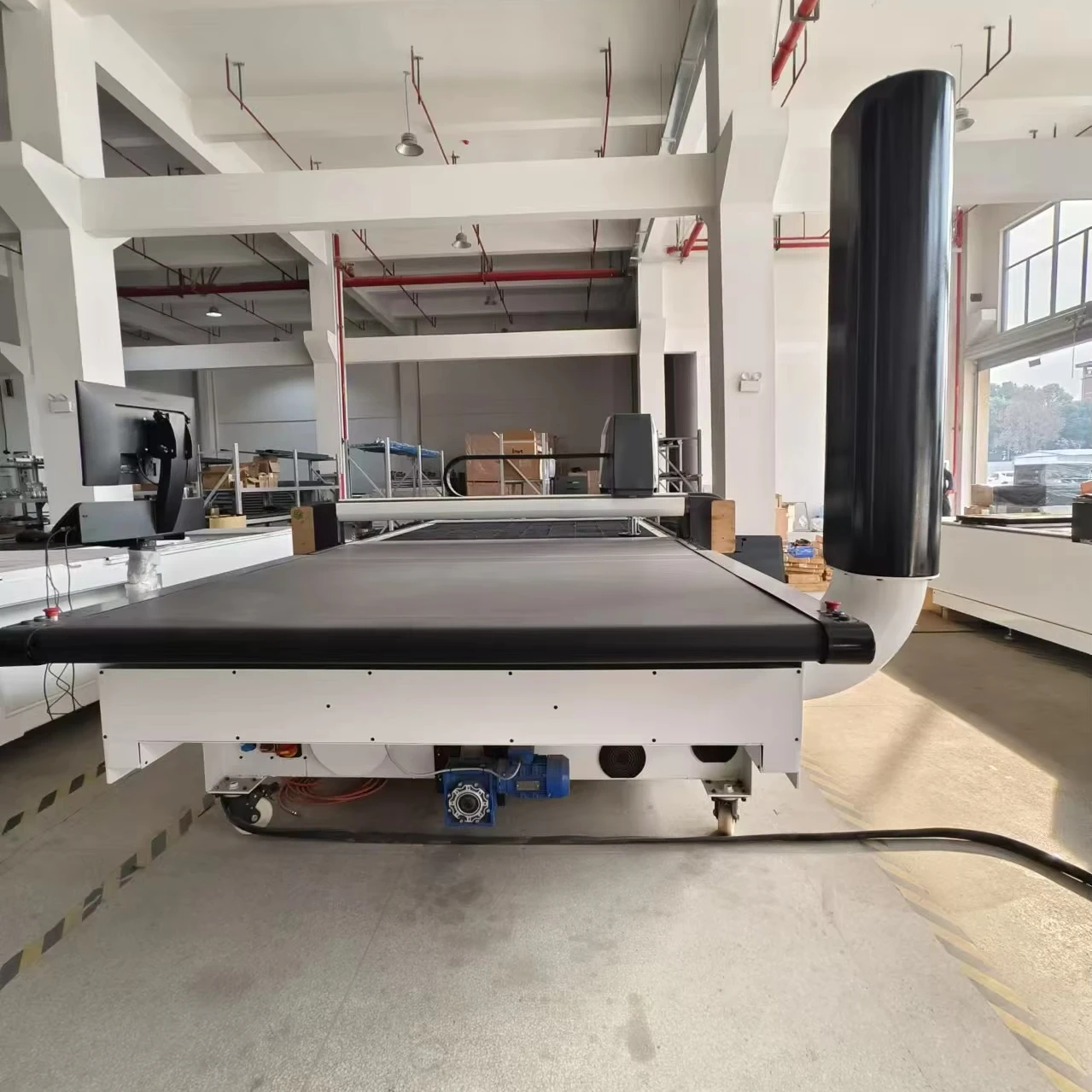 YALIS industrial cloth cutter Automatic Fabric Layer Cutting Machine Garment CNC Cutting Machine price good