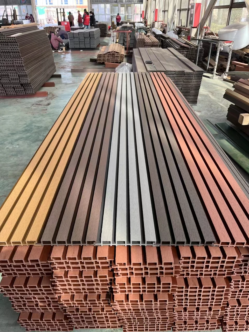 Деревянная пластиковая настенная облицовочная Декоративная наружная стеновая панель и доски из ДПК