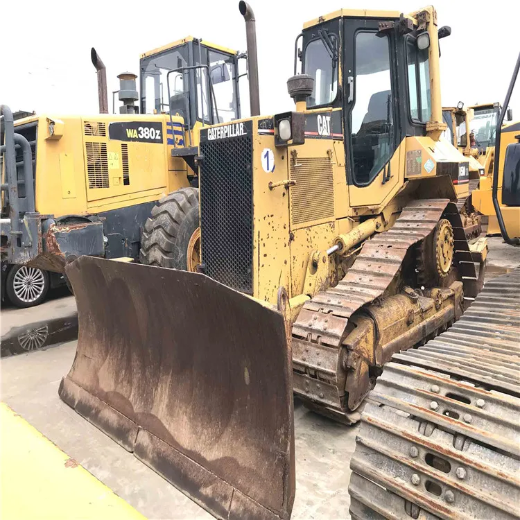 Использованный изготовленный в Японии бульдозер CAT D5