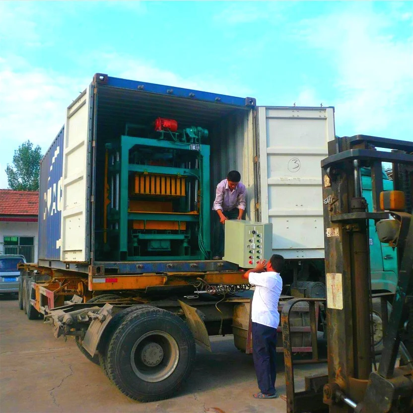 Cement hollow brick machine QT4-28 full-automatic concrete block forming machine sells well in Africa