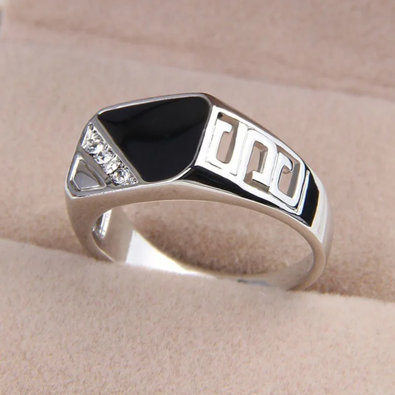 Fashion Male Jewelry Classic Gold Rhinestone Wedding Ring Black Enamel Rings for Men Christmas Party Gift