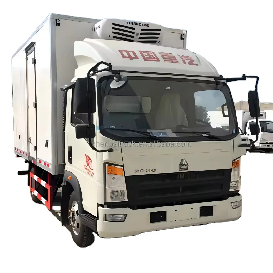 Factory price HOWO 4x2 Light Refrigerated Cold Room Van Truck Food Freeze 16CBM 18CBM Refrigerator Truck for sale