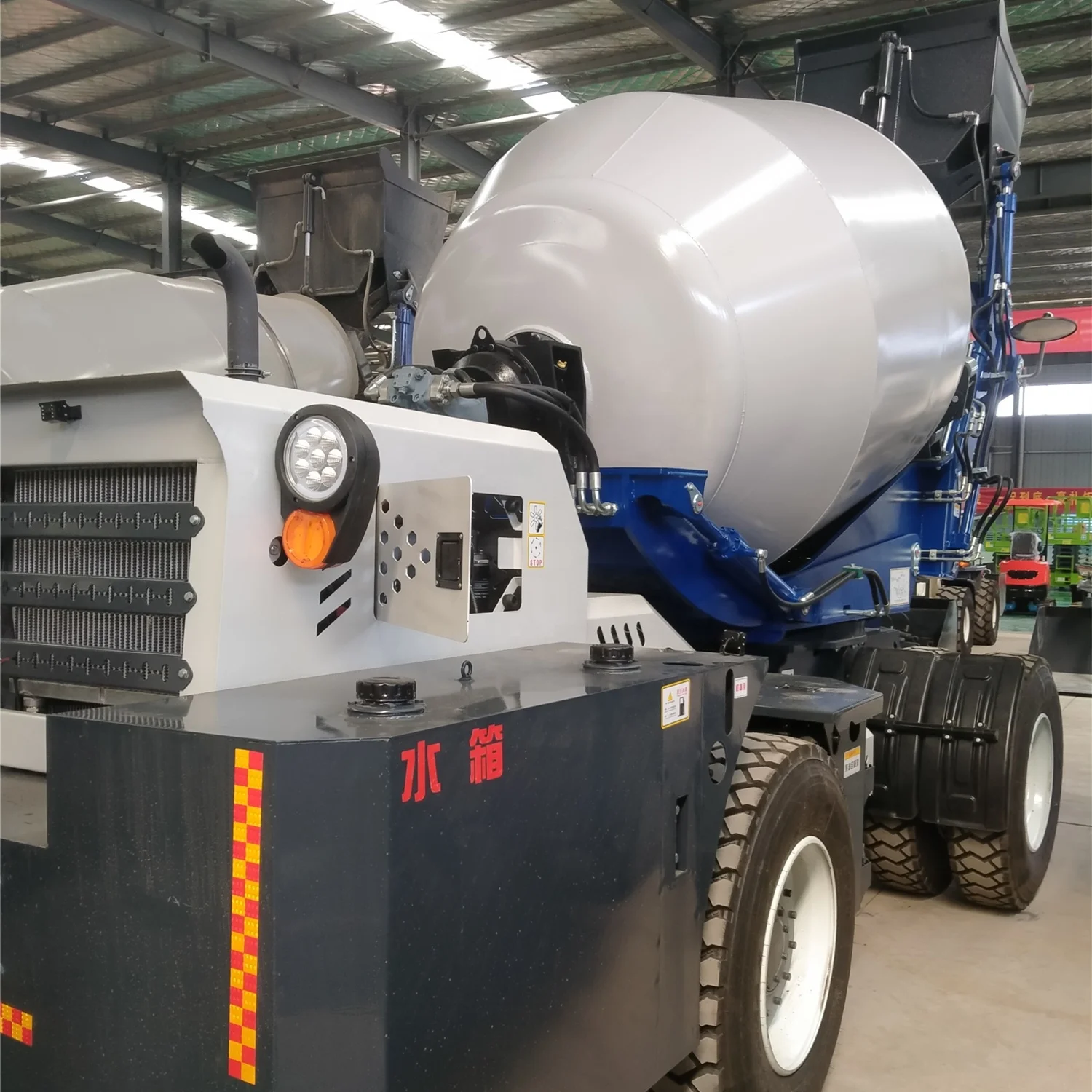 Hot Sale Mini Truck  Concrete Mixer Prices Automatic Electric Concrete Mixer China  Self-loading Concrete Mixer