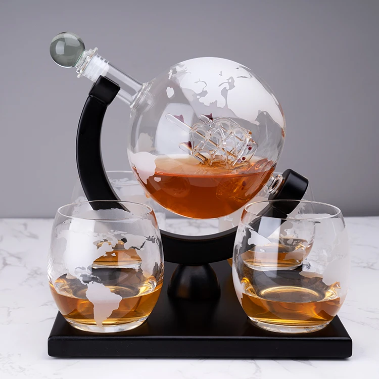 Hot Selling Handmade 850ML Whiskey Globe Decanter inner with ship design With Wood Base with 4 cup