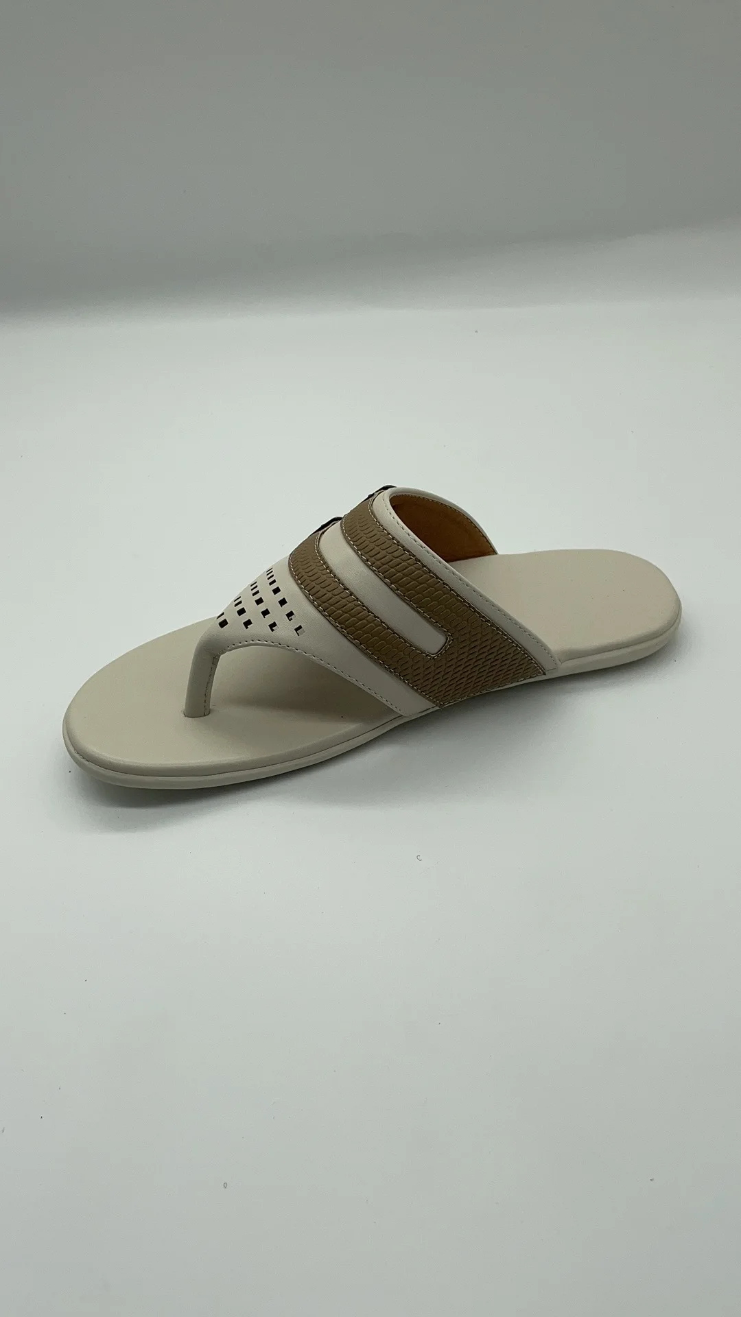 New coming fashion style cheap price summer soft slippers outdoor sandals for men