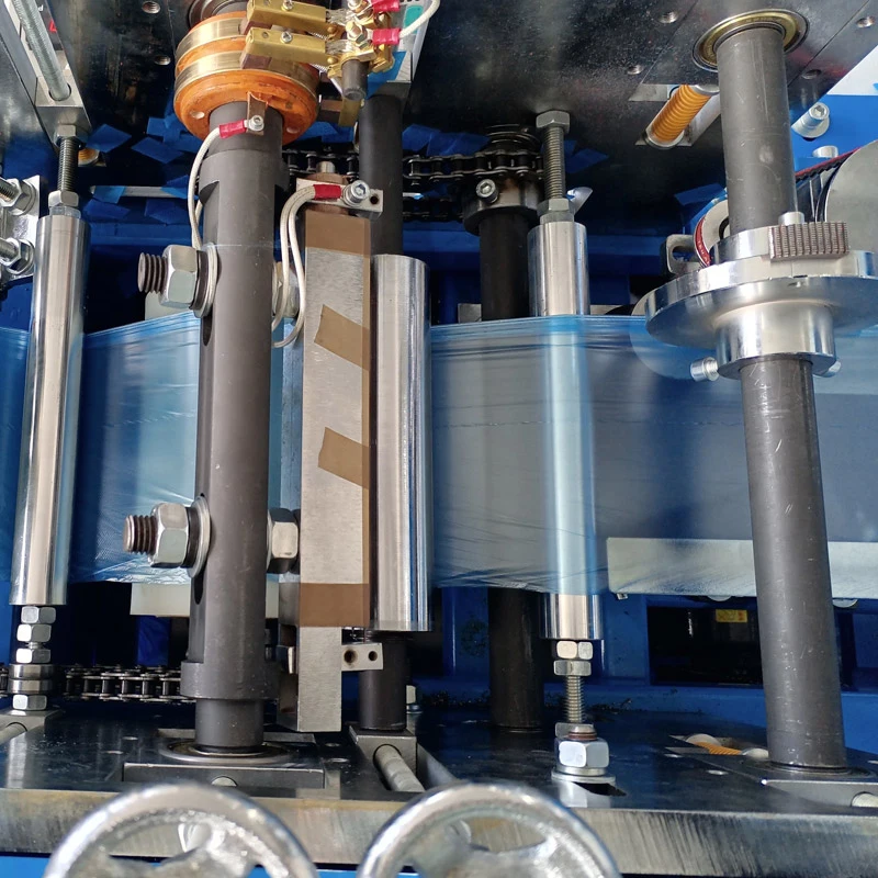 Хорошая цена, автоматическая машина для производства нетканых и пластиковых одноразовых крышек для обуви