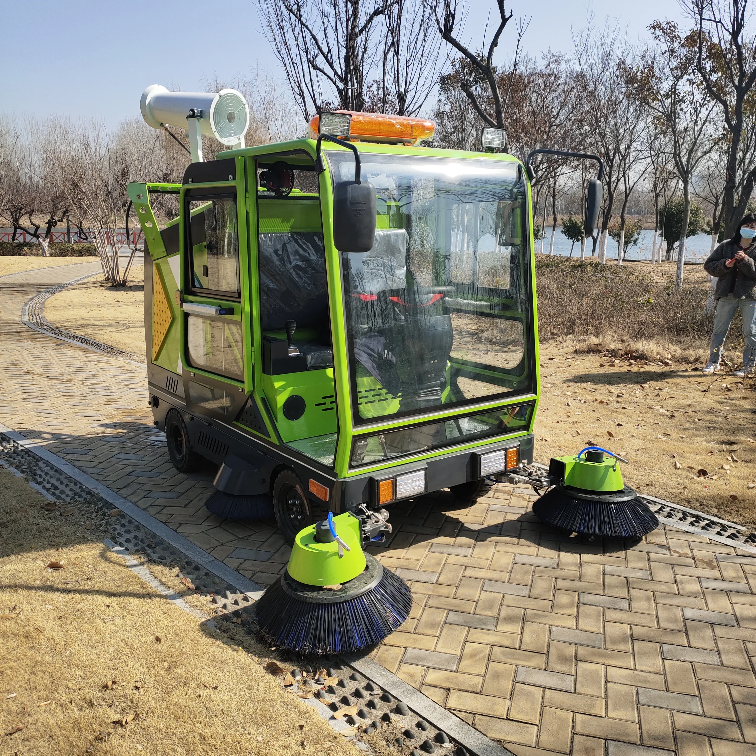 high power muti functional vacuum sweeper