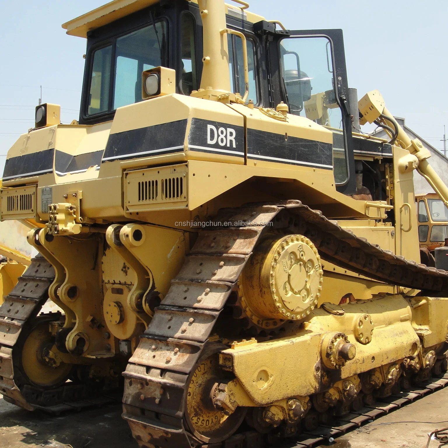 Used Caterpillar bulldozer CAT D8R in good condition for sale