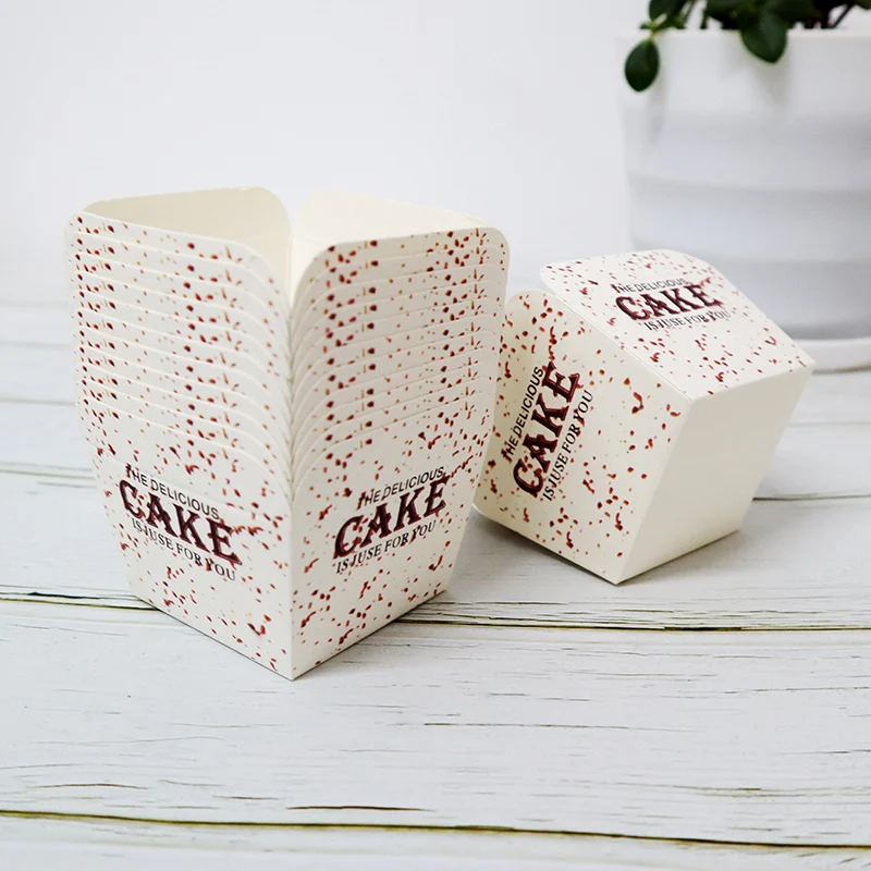 Winter Festival Decoration Cake Dessert Accessories Novelty Products for Sell Kitchen Baking Tool Paper Square Muffin Cup