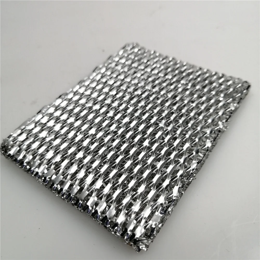 Многослойный воздушный фильтр из алюминиевой фольги, рассеиватель из расширенной металлической сетки.