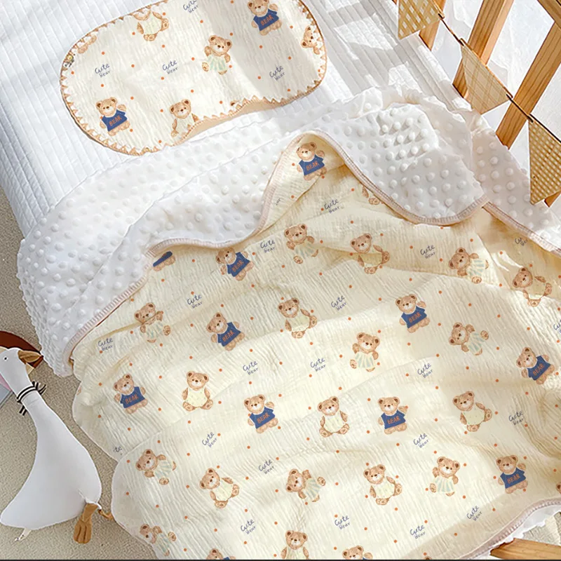 Wholesale 100% Organic Bamboo Muslin Soft and Cute Animal Dot Prints Muslin Baby Blanket for All Seasons