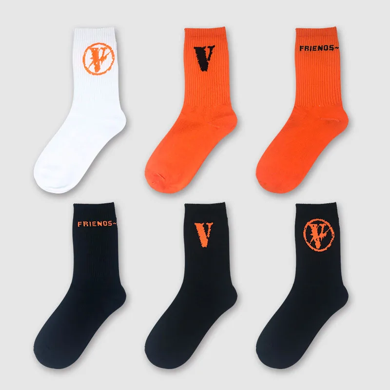 V lone Socks Men Cotton Street Skate Letter Big V Crew Design Socks Unisex