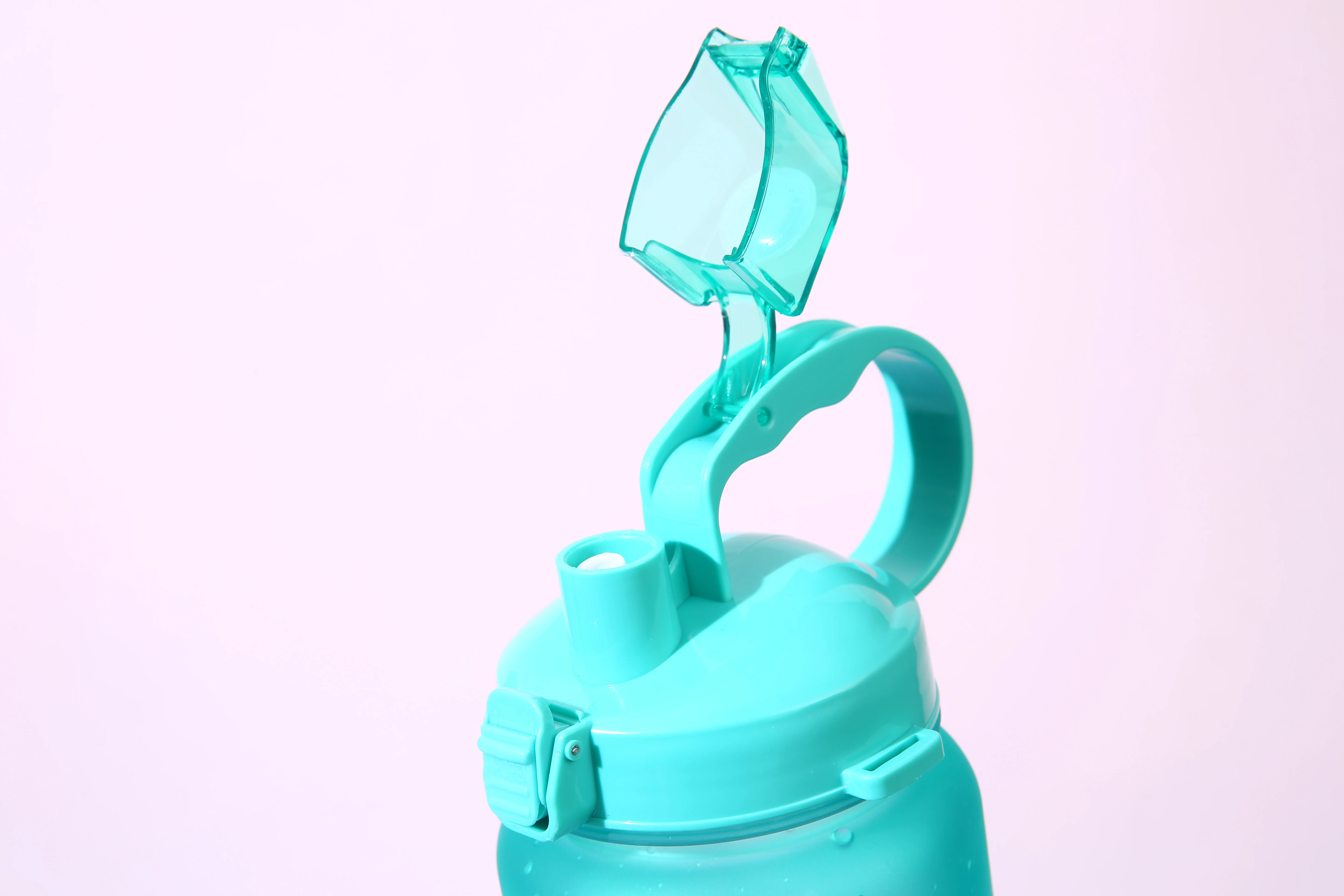 2 Liter Custom Logo Motivational Water Bottle Gym Sports BPA Free Plastic Water Bottles