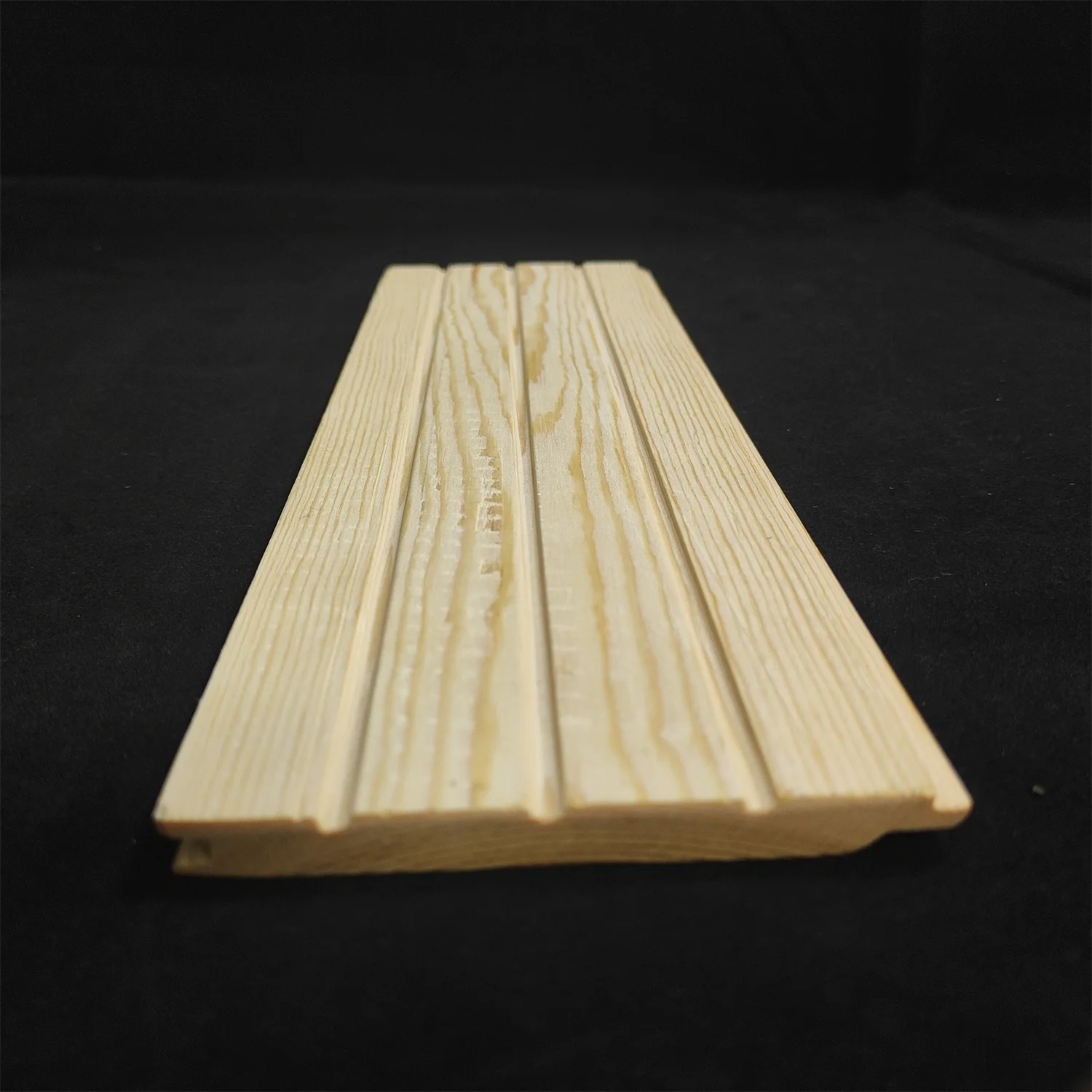 High Quality Spruce Wood Waterproof Solid Wooden Wall Panels Pine Wood