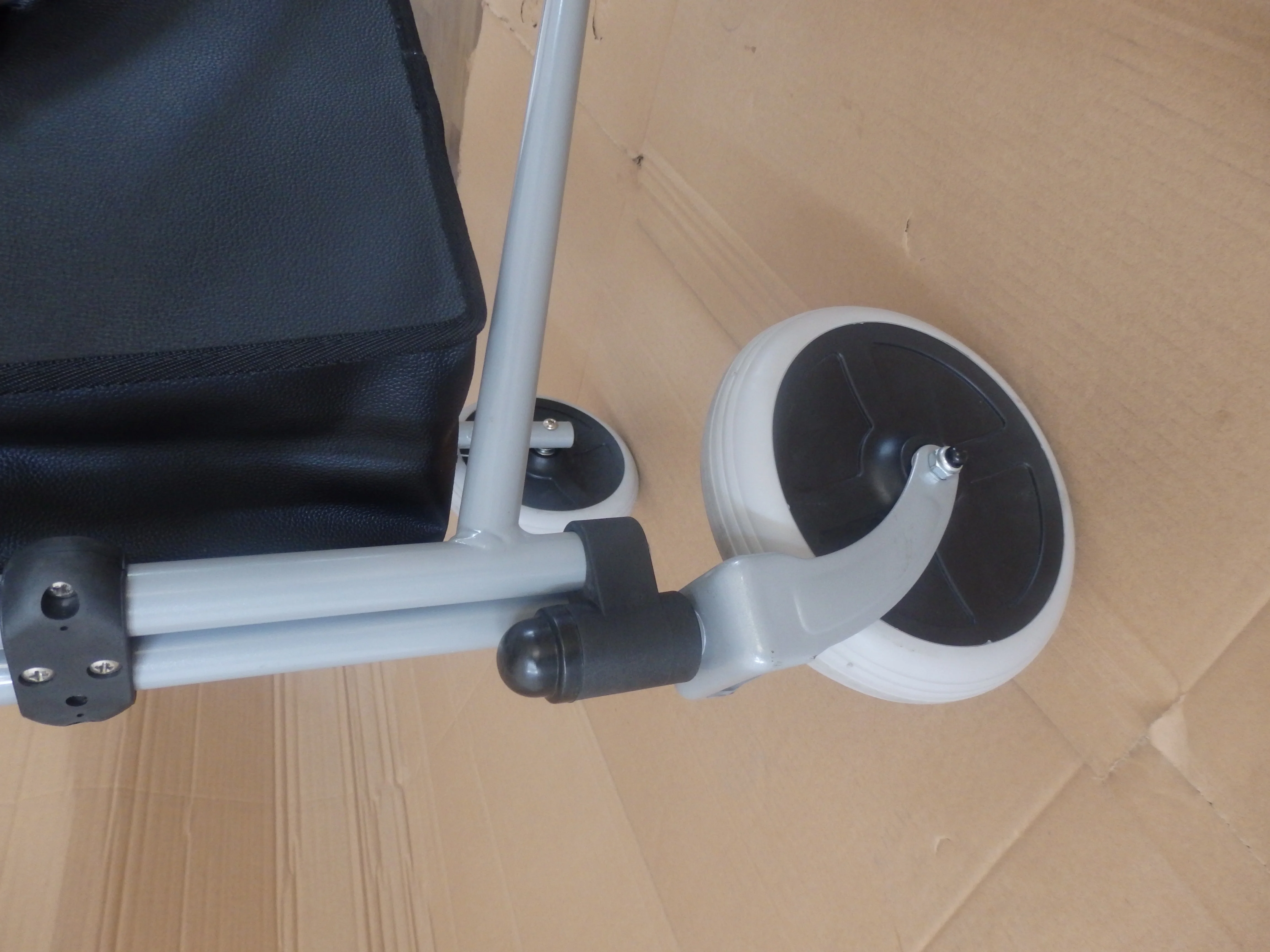 japan cheap 3 wheels brake cable shopping folding mobility adult patient forearm activity wheel rollator walker for the elderly