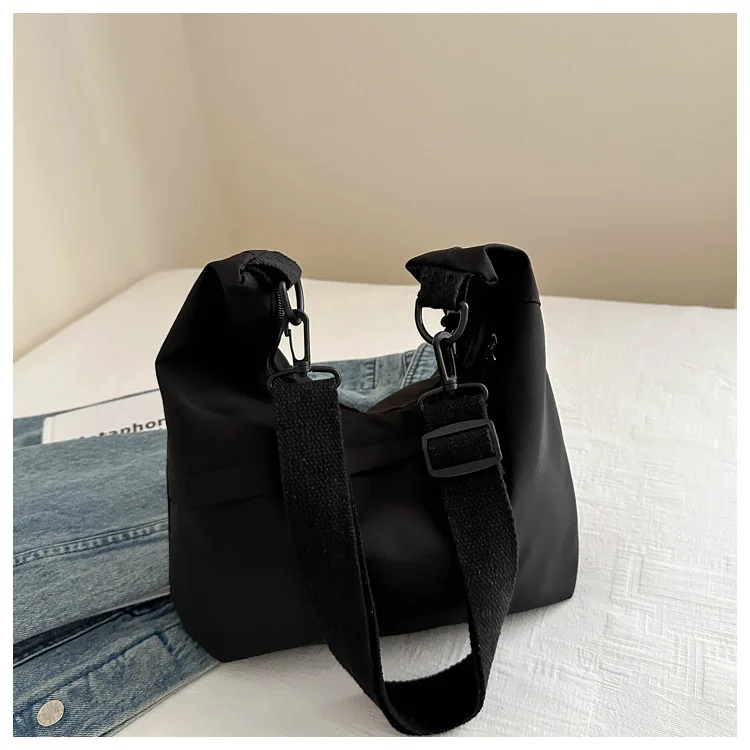 Hot Sale Cross Body Canvas Bag Fashionable Plain Cotton Shopping Eco-Friendly Bag Custom Logo Printable In Stock