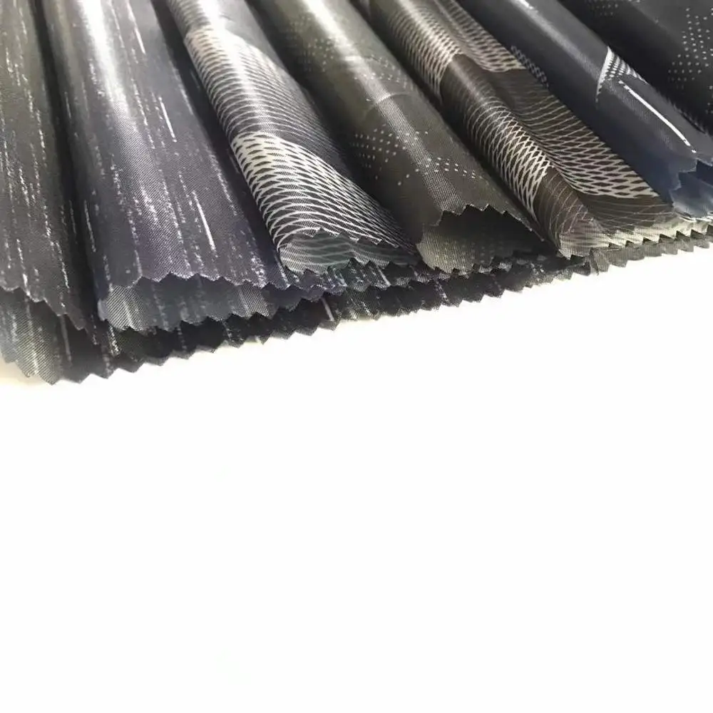  Ткань с принтом тафты 230T масляным покрытием для швейной одежды