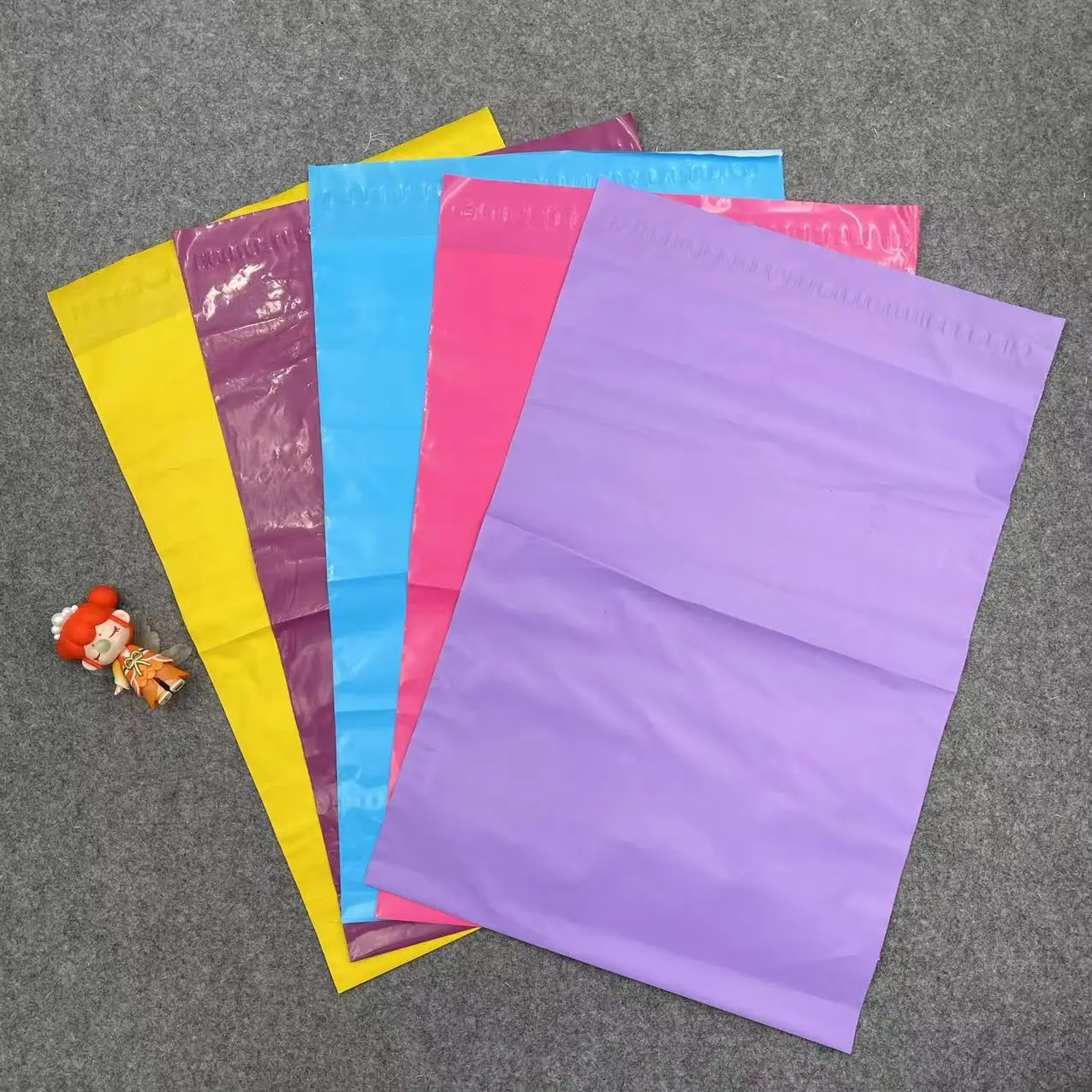 Custom Printed Logo Color Plastic Polymailer Courier Shipping Bags Flyer Bag Clothing Poly Mailers Shipping envelop Mailing Bags