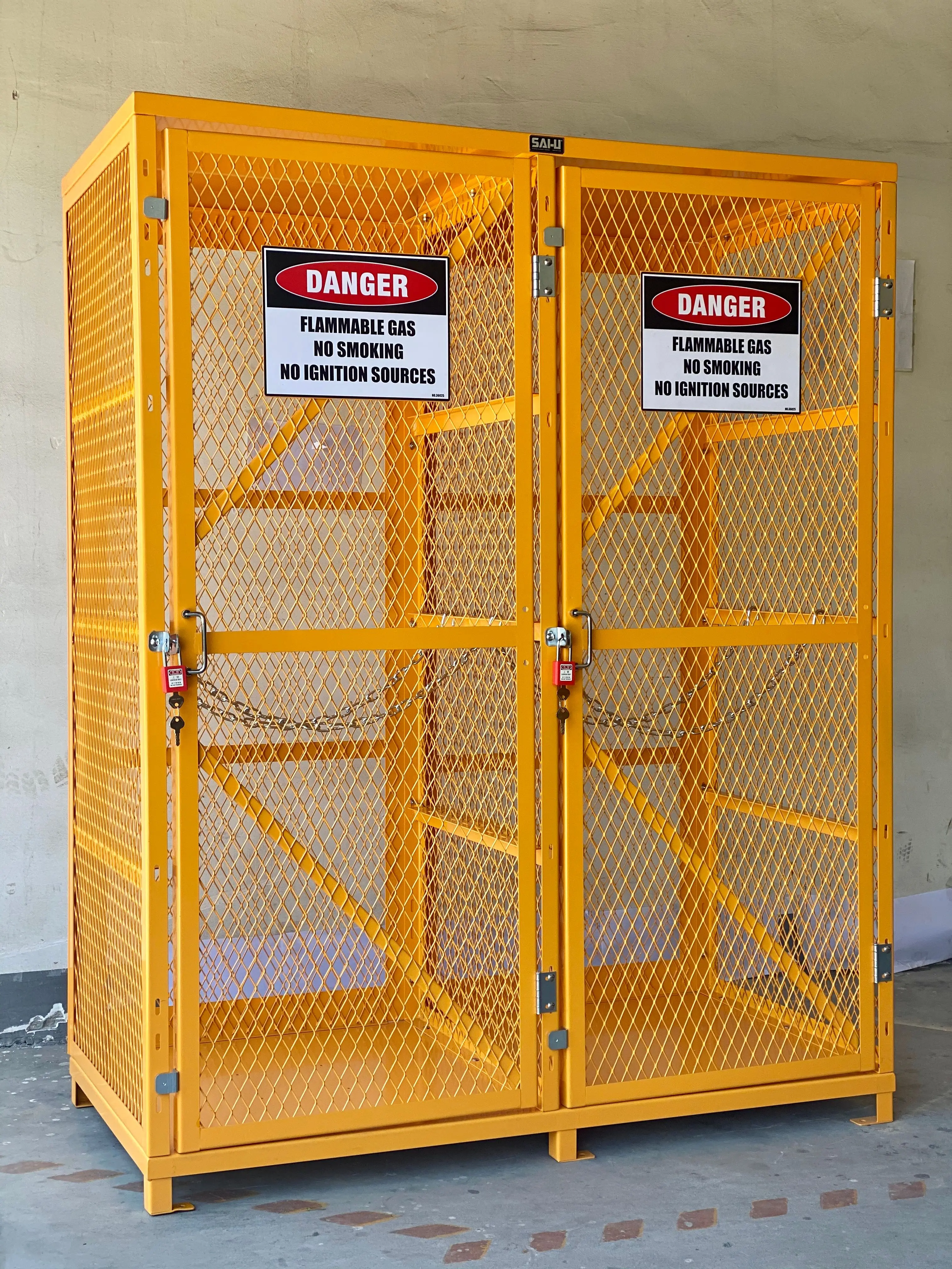 SAI-U Mesh gas cylinder cabinet gas bottle storage cage cabinet container with padlock GC2018