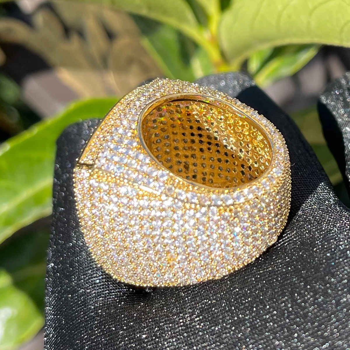 2022 Trend Big Iced Out Champion Ring for Men Real Gold Plated Prong Setting Copper CZ Stones Hip Hop Fashion Jewelry