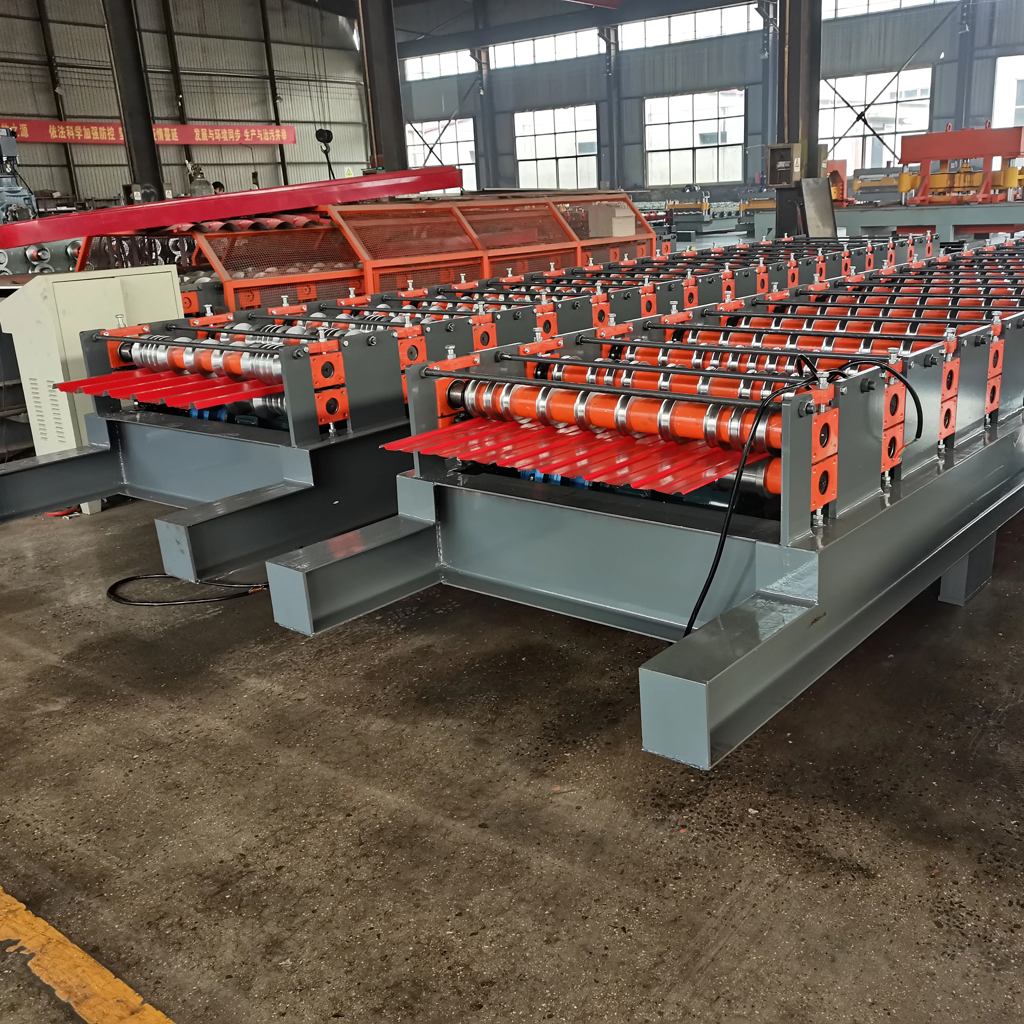 Hot Selling Quality Rib type roofing sheet roll forming machine