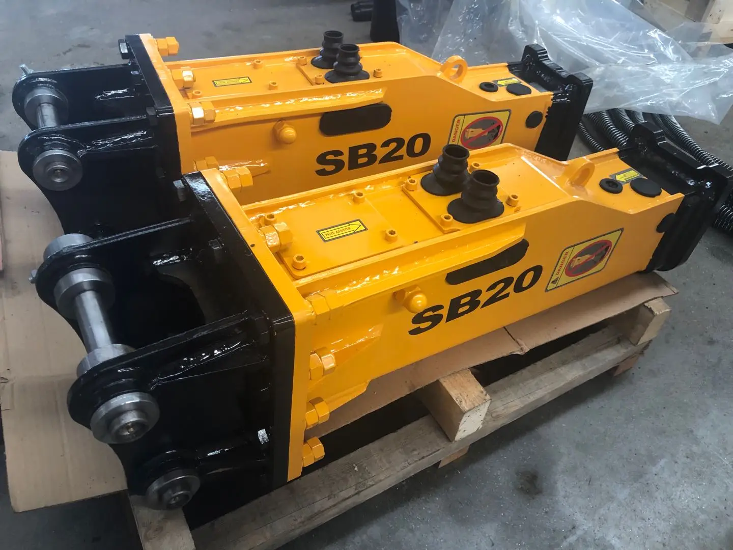 Mini excavator Attachment SB10 Sb20 Rock Breaker Hydraulic Silence Box Type Hammer Sb43 Sb30 Jack Hammer