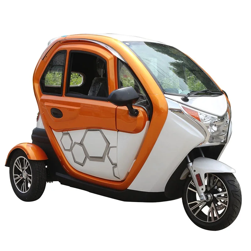 2023 New Electric Car 3 Wheel Electric Cabin Scooter with EEC