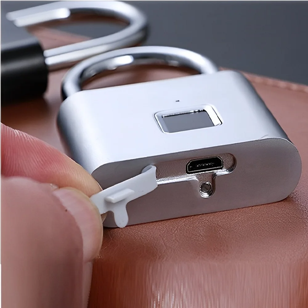 Electronic Fingerprint Padlock Waterproof Ip54 Keyless with Bluetooth App Biometric Luggage Lock Tuya Smart Lock Fingerprint