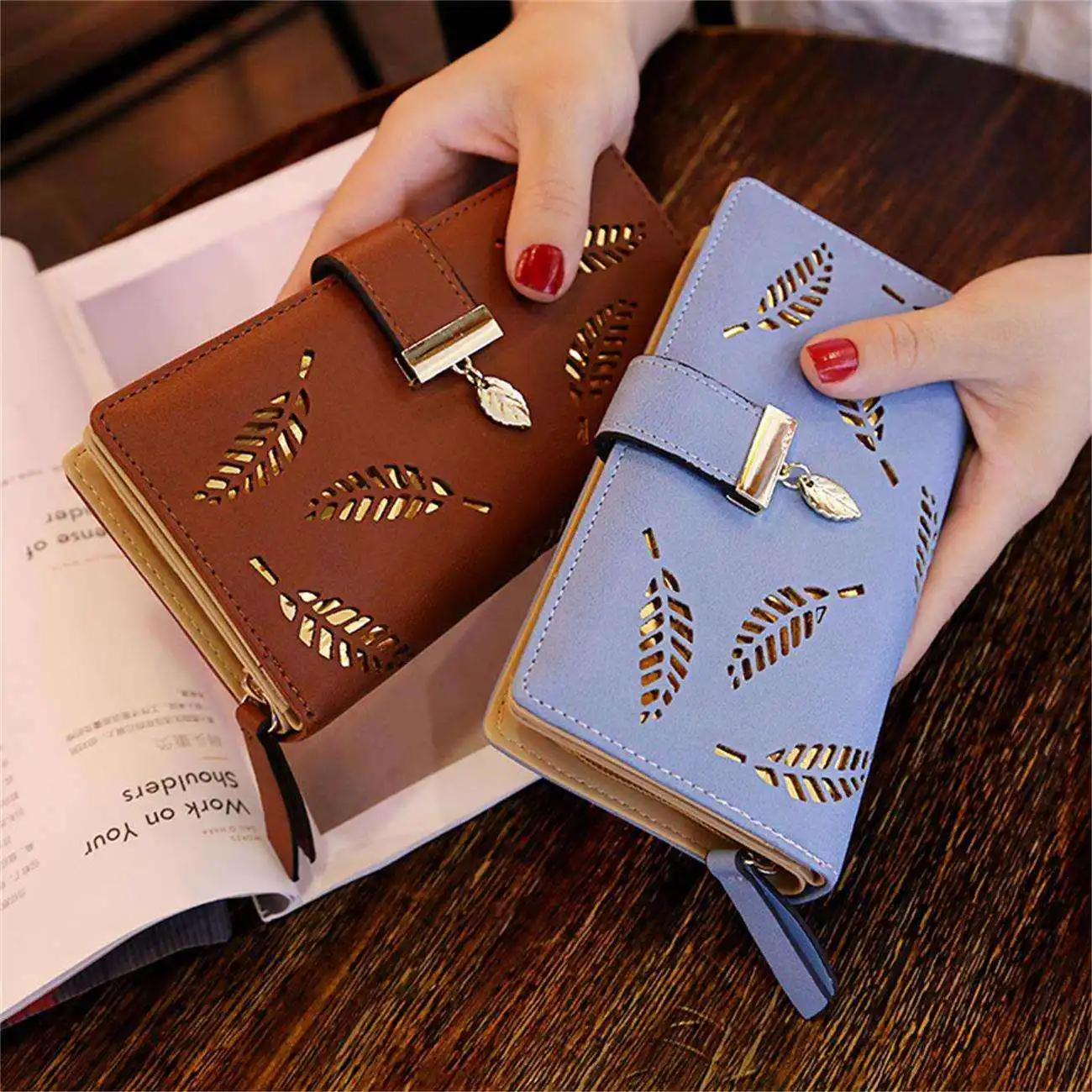 2024 New Women Purses Luxury Fall Horizontal Cell Phone Purse Card Holder Pu Leather Wallets Hollow Out For Women Fashionable