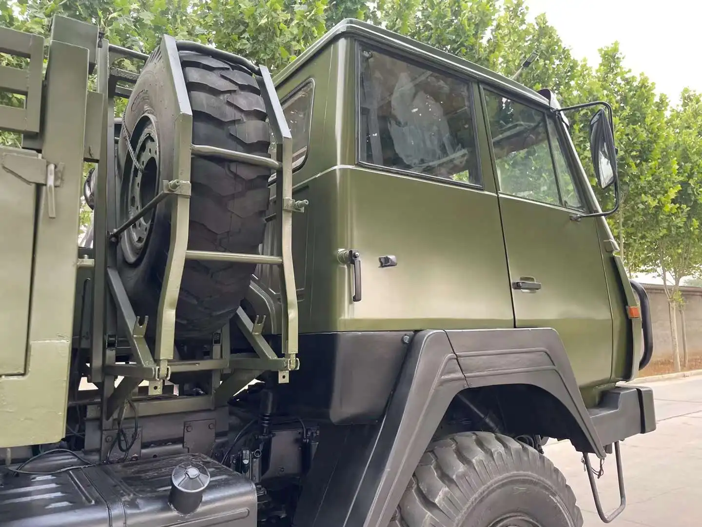Грузовик внедорожный Shacman 6X6 260HP по хорошей цене Sx2150 SX2190