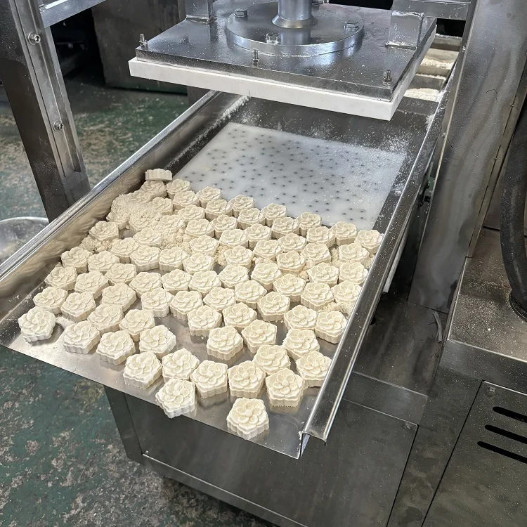 Futong 380V/220V Green Mung Bean Cake Making Machine Customizable Shape Semi Automatic Peanut Cake Moulding Machine