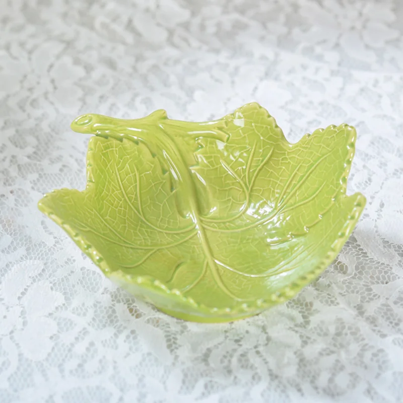 Cookin the American Way Jade Leaf Shaped Salad Green Ceramic Dessert Plate