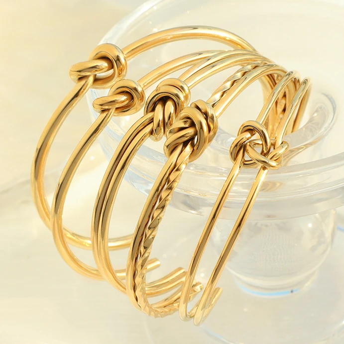 2024 New Style Minimalist Trendy Retro Tarnish Free Stainless Steel 18k Gold Bangle Waterproof Open Cuff Knot Bracelet MK4146