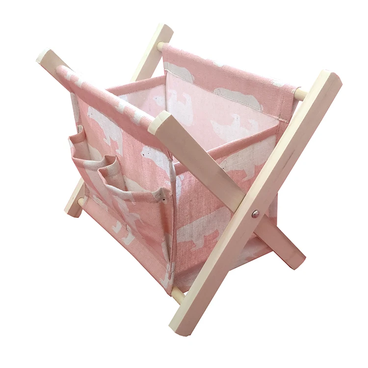 Деревянный стеллаж для магазина с бабочками