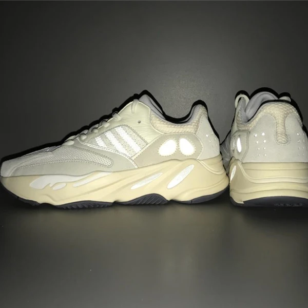 
Original High Quality Yezzy 700 Style Authentic Analog Eg7596 Chaussure Sport Sneakers Yeeze V1 V2 Running Tennis Flr Men Women 