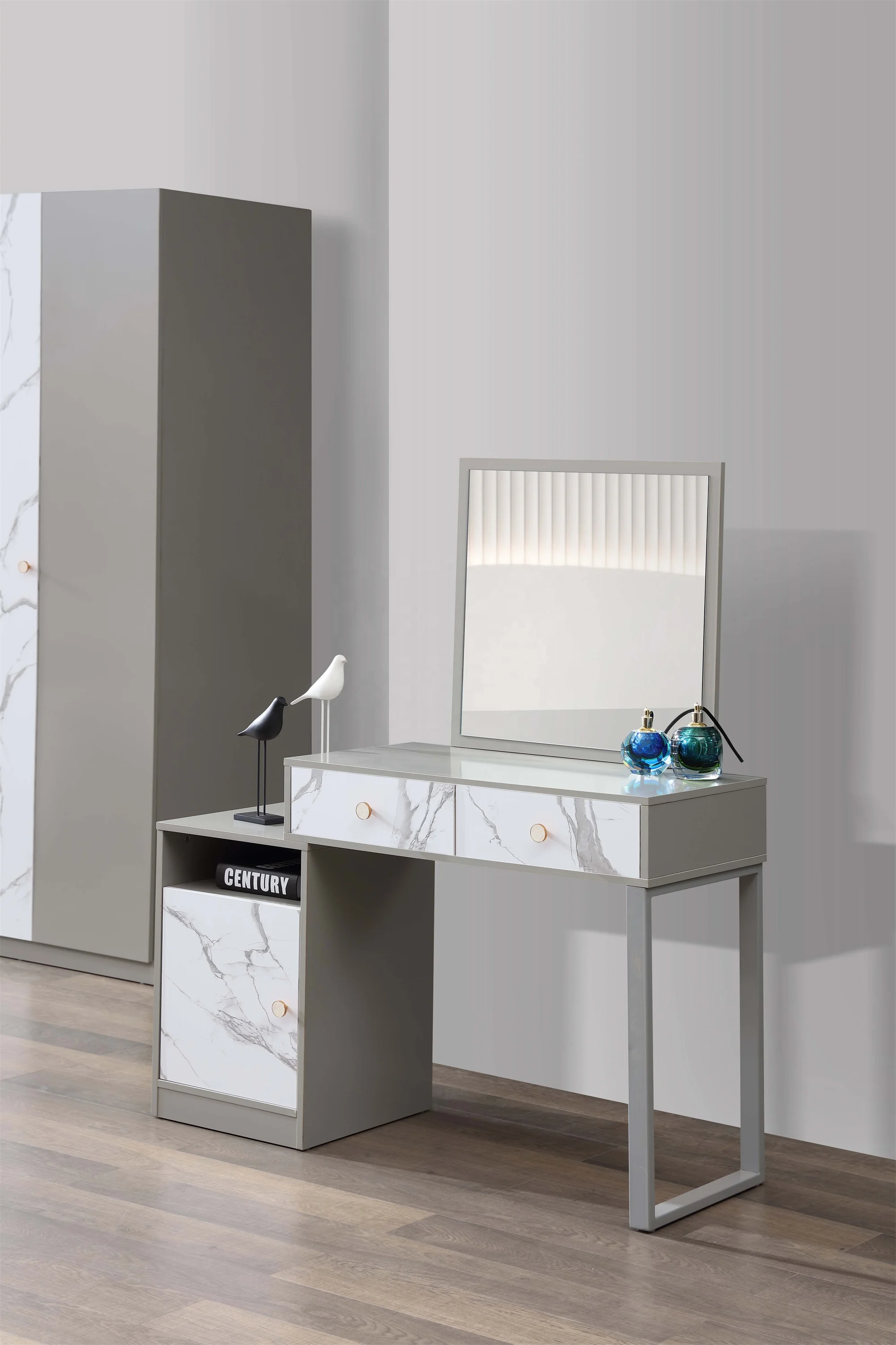 girls modern dressing table with mirror