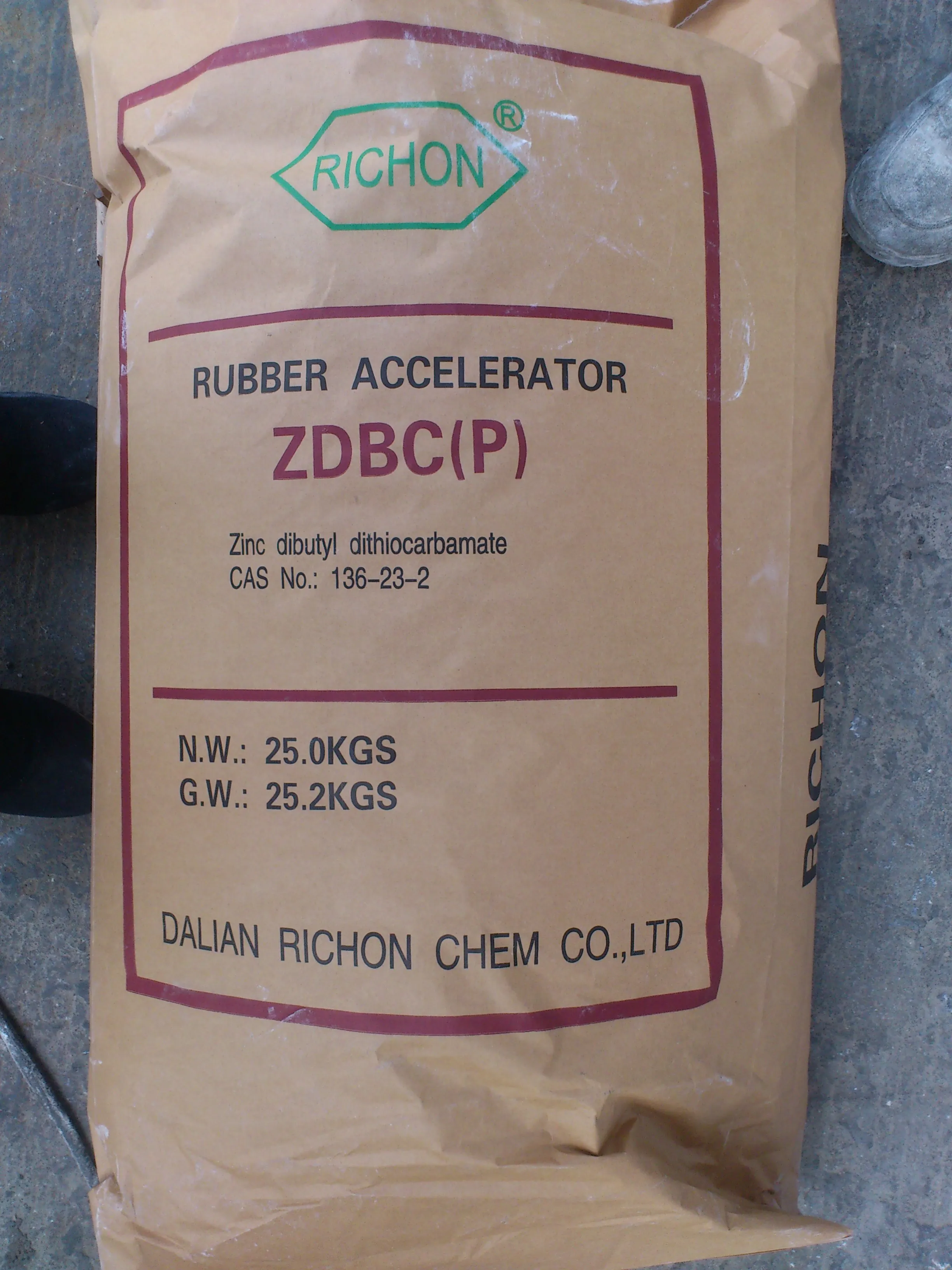 High Quality Rubber Chemical CAS NO.136-23-2 BZ Rubber Accelerator ZDBC Zinc dibutyl dithiocarbamate