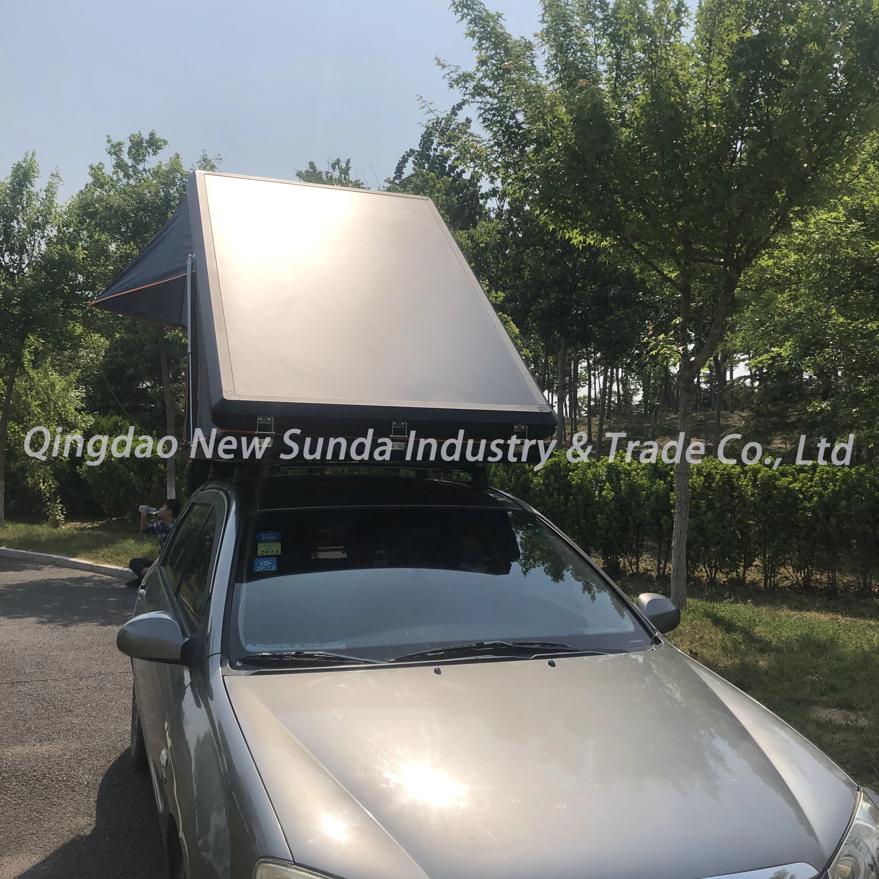 Tents Camping Outdoor Waterproof Aluminum Hard Shell Camping Tent Outdoor Overland Offroad Tent Roof Car