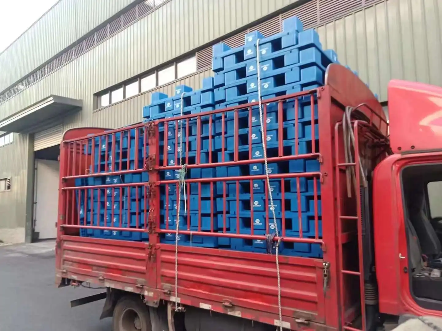 LK1208 однолицевой евро поддон для тяжелых условий эксплуатации HDPE/PP 3-Runner сетка HDPE материал хранения на складах