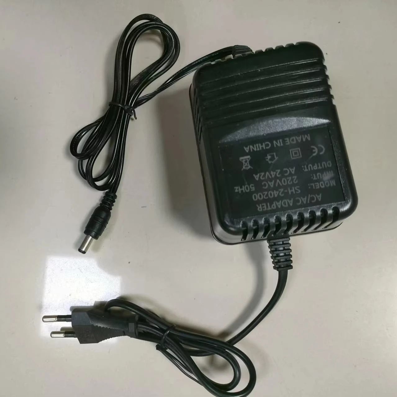 ЕС стандартный выход AC24V адаптер питания Вход AC220V двойной штекер Адаптер Питания